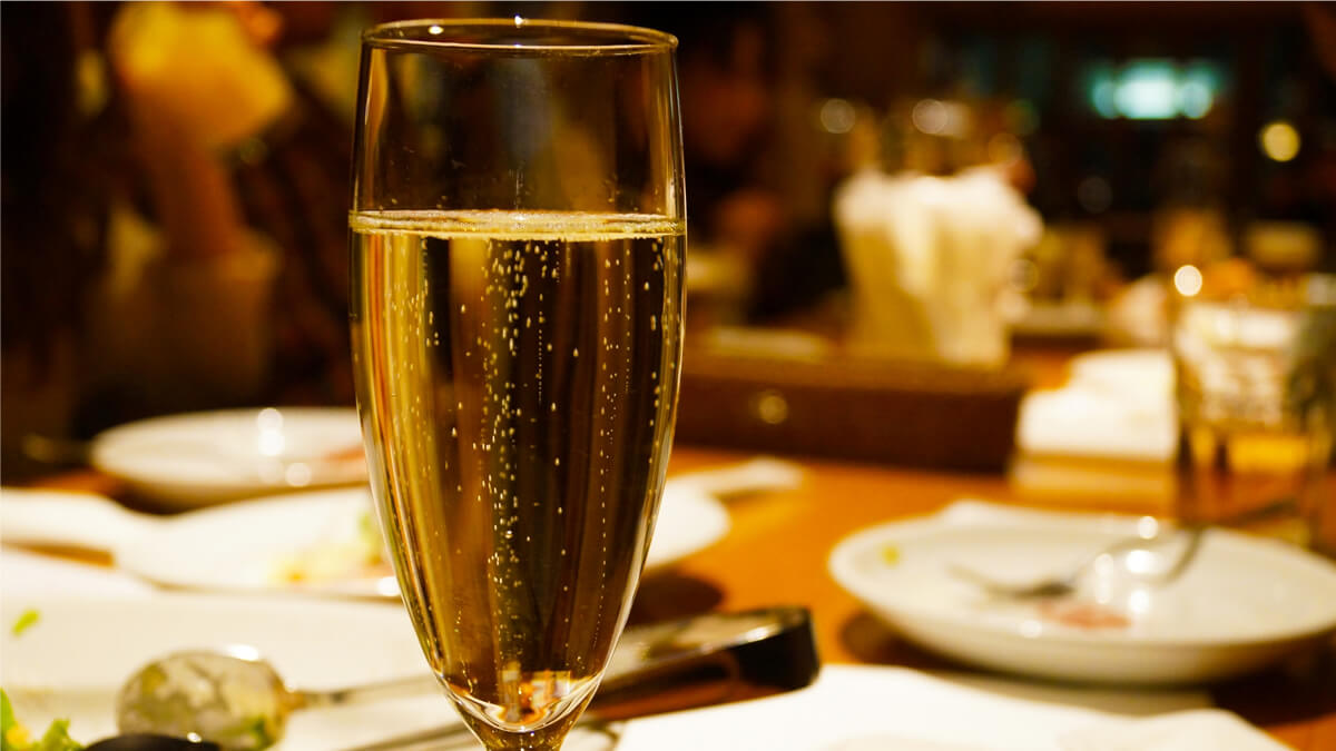 飲み始めてから、スパリブを飲んでみました。 シャンパン